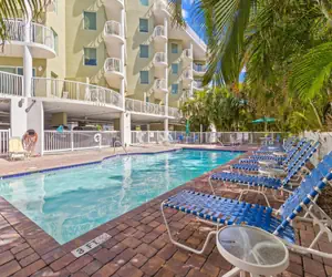 Photo 2 - Modern, Spacious & Clean Beach Getaway