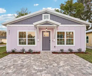 Photo 3 - Modern 3BR/2BA/6Beds • Spacious • Near Downtown