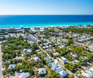 Photo 2 - 10 Min WalkTo 30A Beach Rooftop View & Cinema