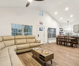 Photo 5 - Modern 3BR/2BA/6Beds • Spacious • Near Downtown