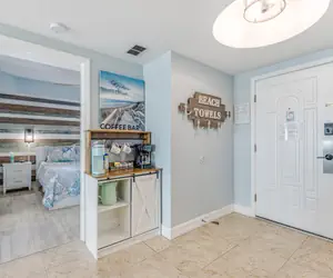 Photo 3 - Slow M'Ocean Penthouse - Treasure Island, FL 🌴