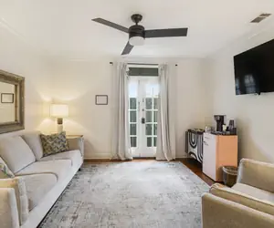 Photo 2 - The Mayfield Guest House