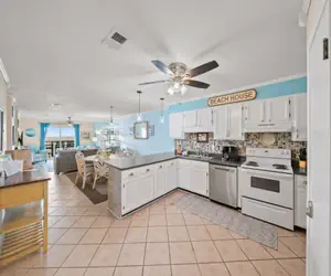 Photo 4 - Sunseekers 3 (The Breezeway)