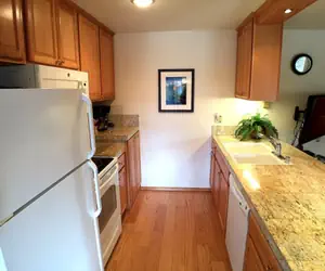 Photo 3 - 146 Standard