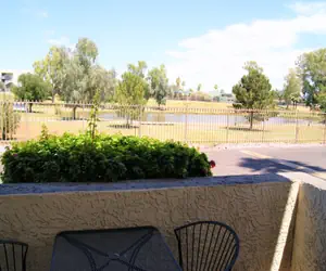 Photo 3 - 1 bedroom apartment with hot tub!