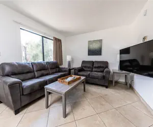 Photo 5 - 1 bedroom apartment with hot tub!