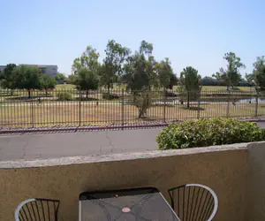 Photo 5 - 1 bedroom apartment with hot tub!