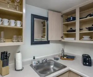 Photo 5 - 1 bedroom apartment with hot tub!