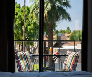 Photo 3 - 1 bedroom apartment with hot tub!