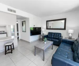 Photo 2 - 1 bedroom apartment with hot tub!