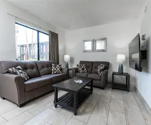 Photo 2 - 1 bedroom apartment with hot tub!