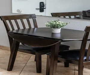 Photo 5 - 1 bedroom apartment with hot tub!