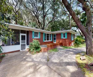 Photo 2 - Beach Oaks