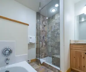 Photo 3 - Bear Creek Lodge 305B