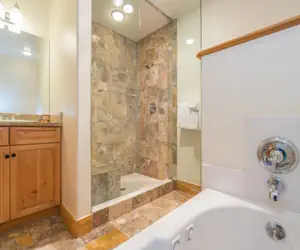 Photo 3 - Bear Creek Lodge 305C