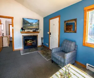 Photo 2 - Timber Creek Chalets: 8