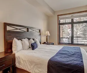 Photo 3 - Cirque 1 Bedroom + Den Condo #108