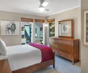 Photo 3 - West End Winner - Hot Tub, Parking, Open Kitchen & Living Space