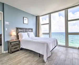 Photo 5 - Unit 1000 Ocean Manor Beachfront Resort Ft Lauderdale Condo w/ Beach, Pool, Tiki Bar, Fab Views