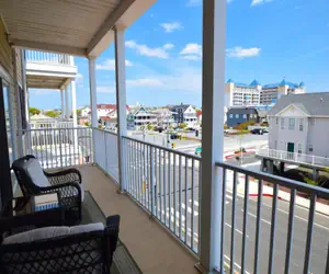 Photo 3 - Sea Bright 205