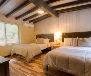 Photo 2 - 6 Destination @ Oak Creek -with shared patio