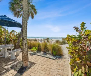 Photo 5 - Las Hermanas 3