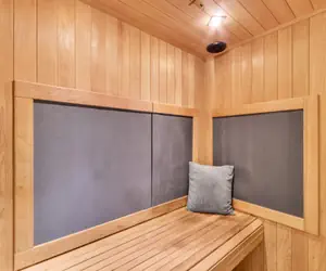 Photo 2 - Las Cruces Retreat | Private Pool, Sauna & Gym