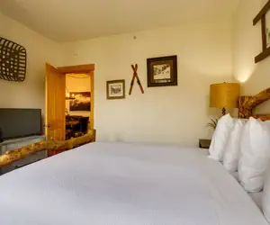 Photo 4 - Taylor's Crossing 2 Bedroom Condo #305