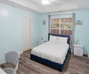 Photo 3 - 3BR Savannah Home Sleeps 5 Near historic District