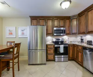 Photo 2 - 4 bedroom condo that allows pets!