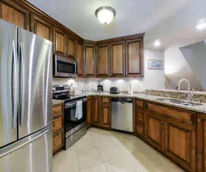 Photo 3 - 4 bedroom condo that allows pets!