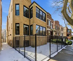 Photo 5 - Newly Renovated 3BR 2BA in Heart of Andersonville