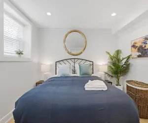 Photo 3 - Newly Renovated 3BR 2BA in Heart of Andersonville