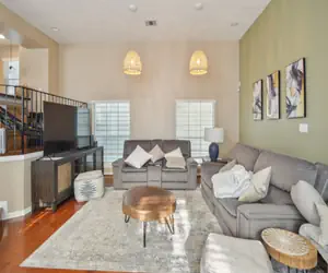 Photo 2 - Stylish Houston Heights House