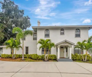 Photo 2 - Villa Valentino Luxury 8BR Villa with Heated Pool