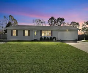 Photo 4 - Cozy Retreat with Hot Tub in Peaceful Goshen