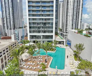 Photo 2 - Stylish Downtown Miami Studio | Bay Views & Prime Location