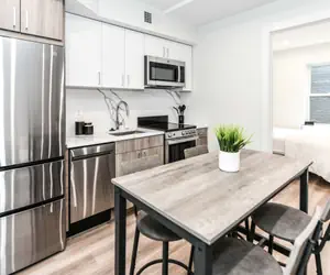 Photo 4 - Brand New Modern 2BR | Stylish, Comfortable & Fully Equipped