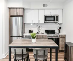 Photo 5 - Brand New Modern 2BR | Stylish, Comfortable & Fully Equipped