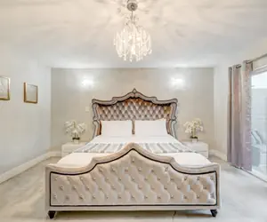 Photo 5 - One of a Kind with Private Pool, Spa, Volleyball, Game Room, Life size Chess