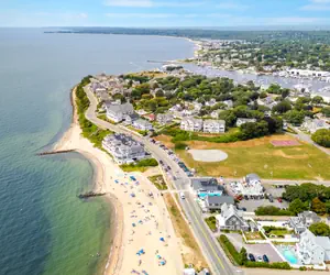 Photo 4 - Partial Ocean View Studio | 2 Doubles + Kitchenette (107)