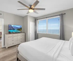 Photo 2 - 2-Bedroom Beachfront Condo at Shores of Panama!