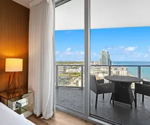 Photo 3 - 2bedroom Lyfe resort Apartment over the beach