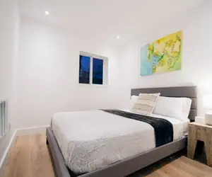 Photo 4 - Chic apartment beside canal and near beach 2