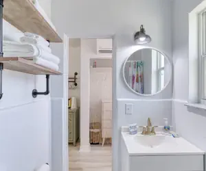 Photo 5 - 6 Pineapple Shores Retro Inn Queen Studio