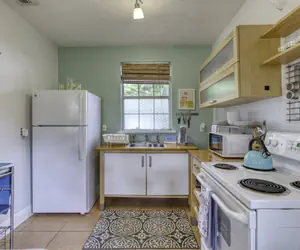 Photo 5 - Spanish Bungalow Guest House