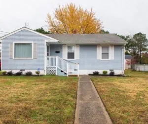 Photo 2 - 318) Large 3 bedroom | Fenced Yard | Great Area