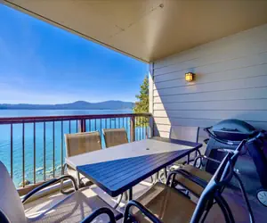 Photo 4 - VIP lakefront condo in Brockway Springs Resort