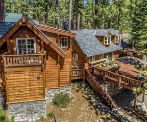 Photo 2 - Huge Deck HotTub Close to Ski Private Beach Access