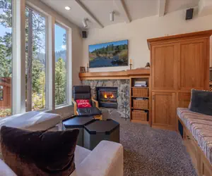 Photo 5 - Palisades Tahoe Ski Cabin Free Shuttle to Lifts in Minutes